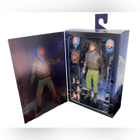 NECA The Thing SDCC Lenticular Cover & The Thing MacReady Outpost 31 7 Figures